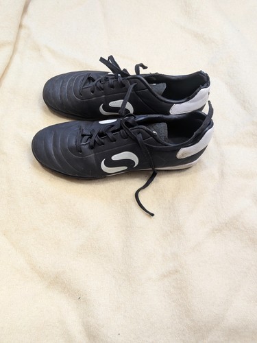 Sondico strike astro - strike, turf