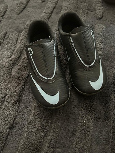 Astro turf trainers size 11 - trainers,