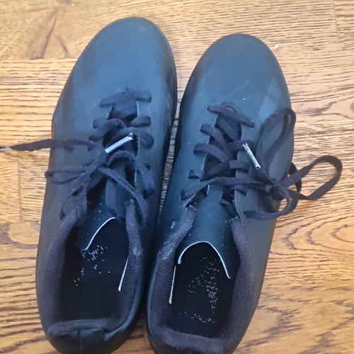 Black football boots turf - black,