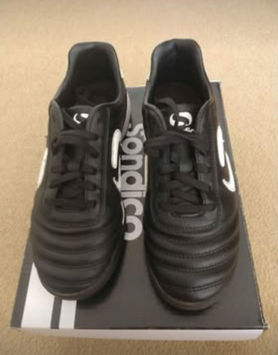 Astro turf trainers - , (size